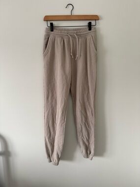 H&M Beige Jogger Sweatpants (size XS)